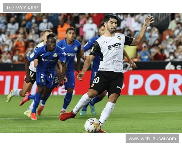 赫塔费放弃42%控球率防反先破门 1-1平局揭示中游球队生存哲学 赫塔费放弃42%控球率防反先破门 1-1平局揭示中游球队生存哲学