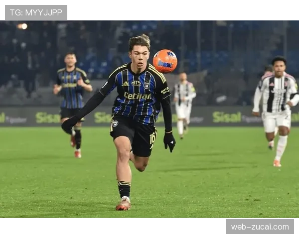 国米边路传中与肋部渗透结合创造多次得分机会